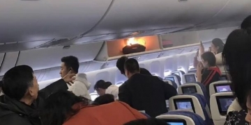 Uçakta patlayan powerbank yangın çıkardı!