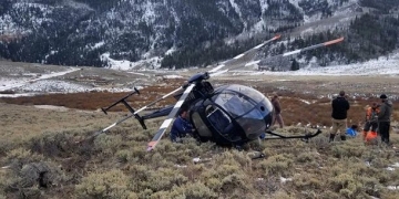 Utah’ta geyiğin çarptığı helikopter düştü!