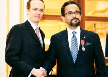 Fransa’dan Ali Sabancı’ya ‘Legion d’Honneur’ nişanı!