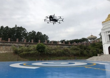 Çin’de sürücüsüz araçla tarihi uçuş gerçekleşti!