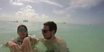 Ünlü DJ Calvin Harris, eski sevgilisiyle barışmak için Cancun’u seçti