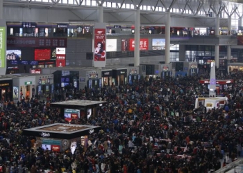 Sosyal Kredi Sistemi notu düşük olan Çinli uçamayacak!