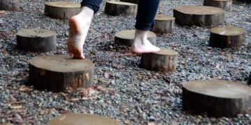 Trabzon’daki ‘Yalın Ayak Yolu’nda çorapla bile yürümek yasak!