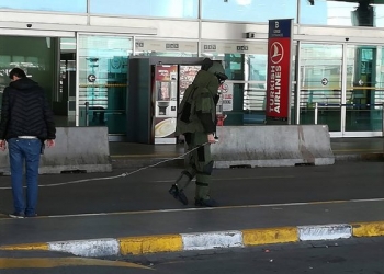 Atatürk Havalimanı’ndaki şüpheli paket fünye ile patlatıldı!