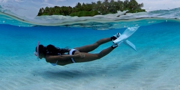 Cennet ada Maldivler balayı çiftlerinin gözdesi