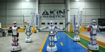 ‘Mini Robot Ada’ Yeni Havalimanı’nda göreve talip oldu!