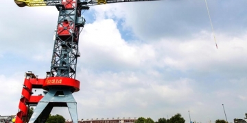 70 yıllık dev kule vinci lüks otel haline getirdiler