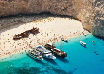 Yunan adaları Zakynthos batık gemi