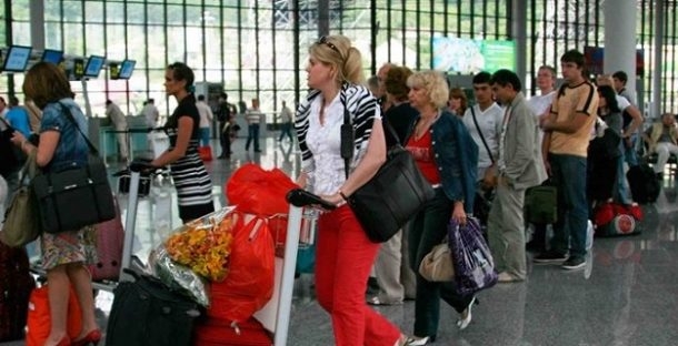 Rus turizmcilerin tepki gösterdiği yasa tasarısı geri çekildi!