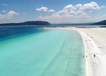 'Türkiye'nin Maldivleri' Salda Gölü 500 bin turist bekliyor 9 Türkiye'nin Maldivler'i Salda Gölü 500 bin turist bekliyor