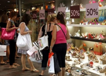 Türklerin akın ettiği Yunanistan’daki yaz indirimleri başlıyor!