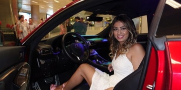 ATÜ Duty Free’den parfüm aldı, 1.2 milyon TL’lik araba kazandı!