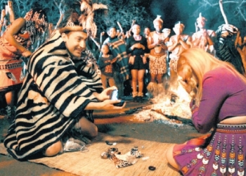 Ünlü şarkıcı Ece Seçkin Güney Afrika’da evlenme teklifi aldı!