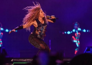 İstanbul’da konser veren Shakira, Vodafone Park’ı salladı!