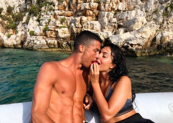 Yunanistan'da tatil yapan Real Madridli Ronaldo, Juventus'a göz kırpıyor