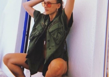 Serenay Sarıkaya tatiline Yunan Adası Mykonos'ta devam ediyor