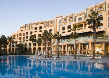 Tatile çıkacaklar dikkat…. Kopya otellerle dolandırıyorlar!