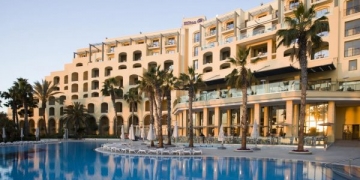 Tatile çıkacaklar dikkat…. Kopya otellerle dolandırıyorlar!