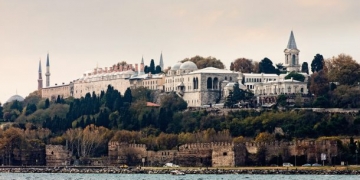 Topkapı Sarayı’nın deniz tarafındaki surlarında restorasyon başladı