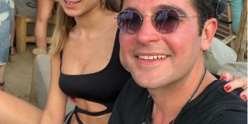 Hacı Sabancı ve Nazlı Kayı Yunan Adası Mykonos’ta tatil yapıyor!