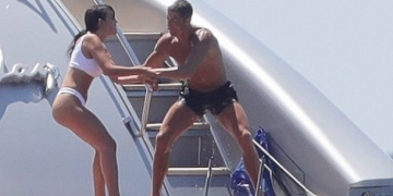 Cristiano Ronaldo, Georgina Rodriguez ile Ibiza’nın tadını çıkarıyor