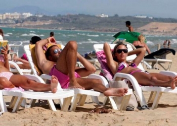 Satışları düşen İngiltere’de tur operatörleri ‘benzersiz’ indirime gitti