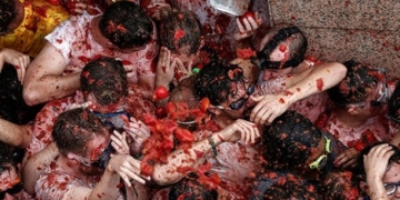 İspanya’nın ünlü festivali “La Tomatina” için domatesler hazır!