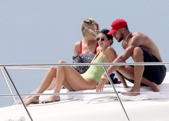 Kendall Jenner ve Khloe Kardashian Meksika tatilinde