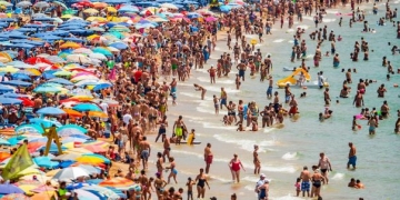 Firuz Bağlıkaya: Kurban Bayramı’nda 1.5 milyon kişi tatile çıkacak!