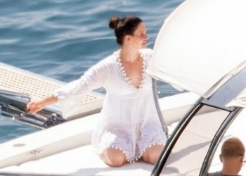 Lana Del Rey de tatil için Positano’daki İtalyan Plajları’nı seçti!