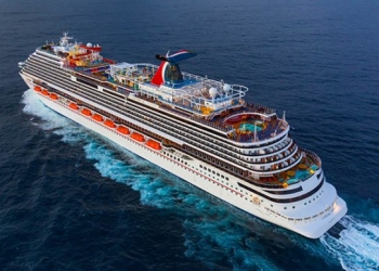 Carnival Corporation: Keşke İzmir'e gelmek için bu kadar beklemeseydik! 11 Carnival Corporation: Keşke İzmir’e gelmek için bu kadar beklemeseydik!