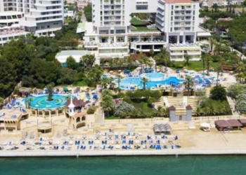 Haluk Ulusoy’un Kuşadası’ndaki ünlü oteli Fantasia satıldı!