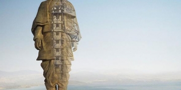 Hindistan'da dünyanın en büyük heykeli tamamlanıyor!