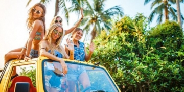 Türkiye’ye 8 ayda yüzde 23 artışla 27 milyon turist geldi