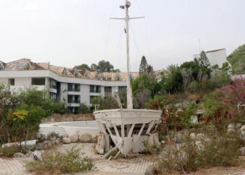 Antalya'daki 5 yıldızlı Hayalet Otel turistleri şaşkına çeviriyor!