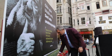 Ara Güler için İstiklal Caddesi’nde platform kuruldu!