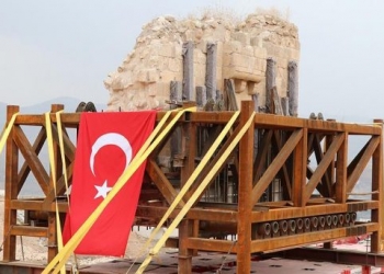 Hasankeyf Kalesi Orta Kapısı yeni yerine taşındı!