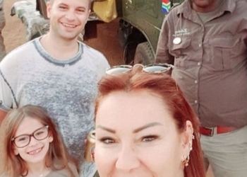 Pınar Altuğ ve Yağmur Atacan Afrika tatilinde safari yaptı!