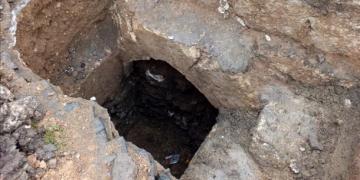 Sivas’taki tarihi meydanı ‘gizli geçit’ heyecanı sardı!