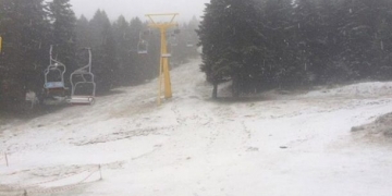 Kış turizminin başkenti Uludağ’a mevsimin ilk karı yağdı!