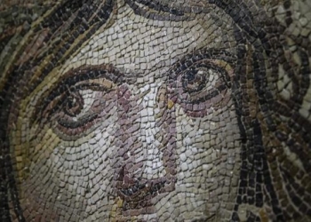 Ve nihayet ‘Çingene Kızı’ mozaiğinin kayıp parçaları Türkiye’ye geldi!