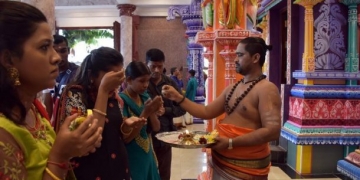 Hindular ‘Diwali Işık Bayramı’nı kutladı!