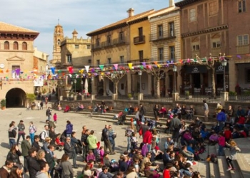 İspanya’da turist sayısı 1 milyon azaldı, gelir ise 3 milyar euro arttı!