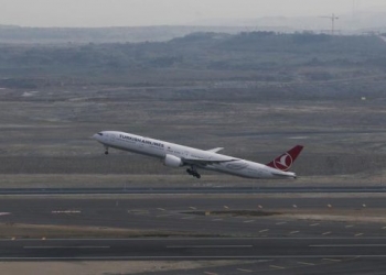 İstanbul Havalimanı’ndan Bakü’ye ilk uçuş 121 yolcuyla yapıldı