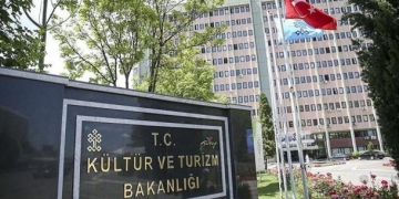 'Turizm Fonu'na TÜROFED temkinli, TÜRSAB olumlu bakıyor!