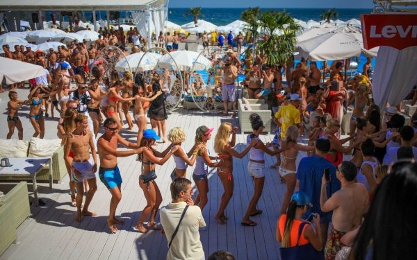 Rusya ile gerilen Ukraynalı turistlerin yurt dışı tercihleri yine Türkiye! 1 Ukrayna nin Bodrum u Odessa 600x400