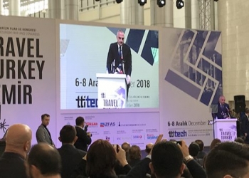 Bakan Ersoy sektöre sert çıktı: Uçağın ardından el sallarsınız!