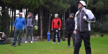 Belek’teki golf turnuvasında tek atışta 1 kilo altın ödülü!