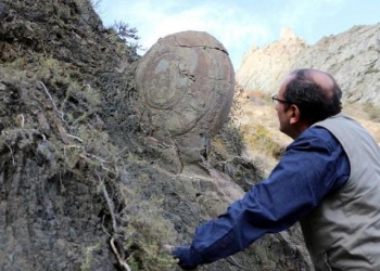 Erzurum'daki salyangozu andıran kayayı parçaladılar!