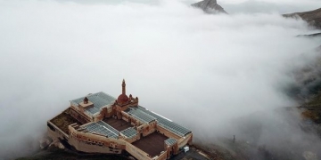 İshak Paşa Sarayı görüntüsüyle büyülüyor!